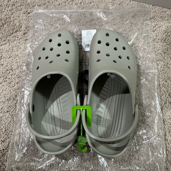 Crocs Classic Clog - Picture 2 of 7